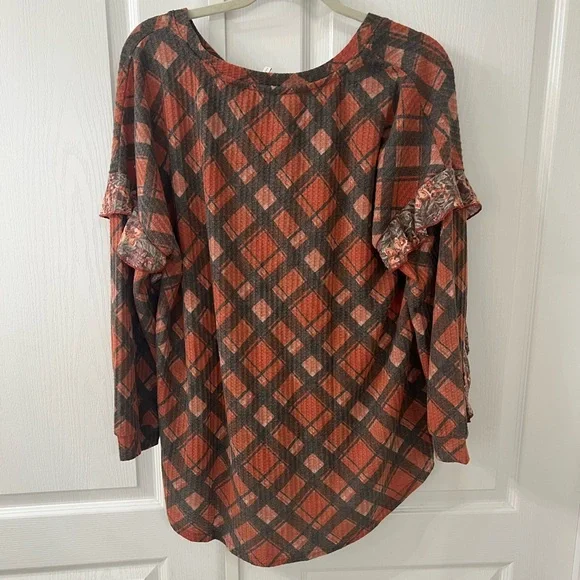Cato Long Sleeve Plaid Blouse - Picture 7 of 7
